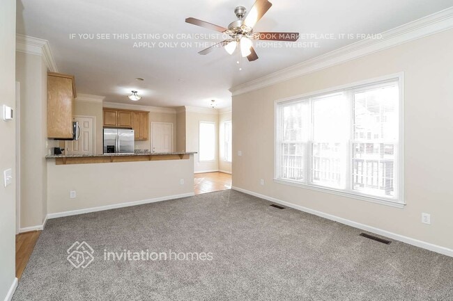 Photo - 406 Pembroke Ln