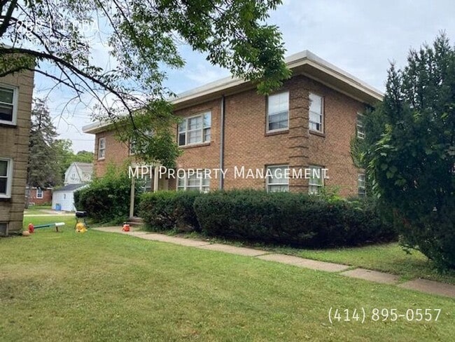 Building Photo - 2937 N 76th St Unit 4