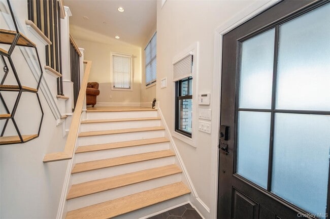 Photo - 400 Shore Rd