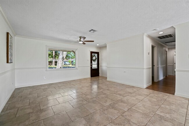 Photo - 1907 Dellore Ln