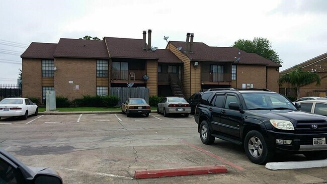 Photo - 9090 S Braeswood Blvd