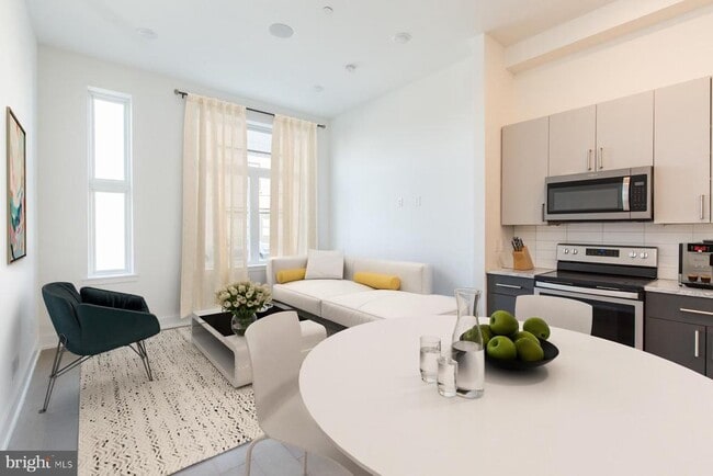 Photo - 1339 N Marston St Apartment Unit 1