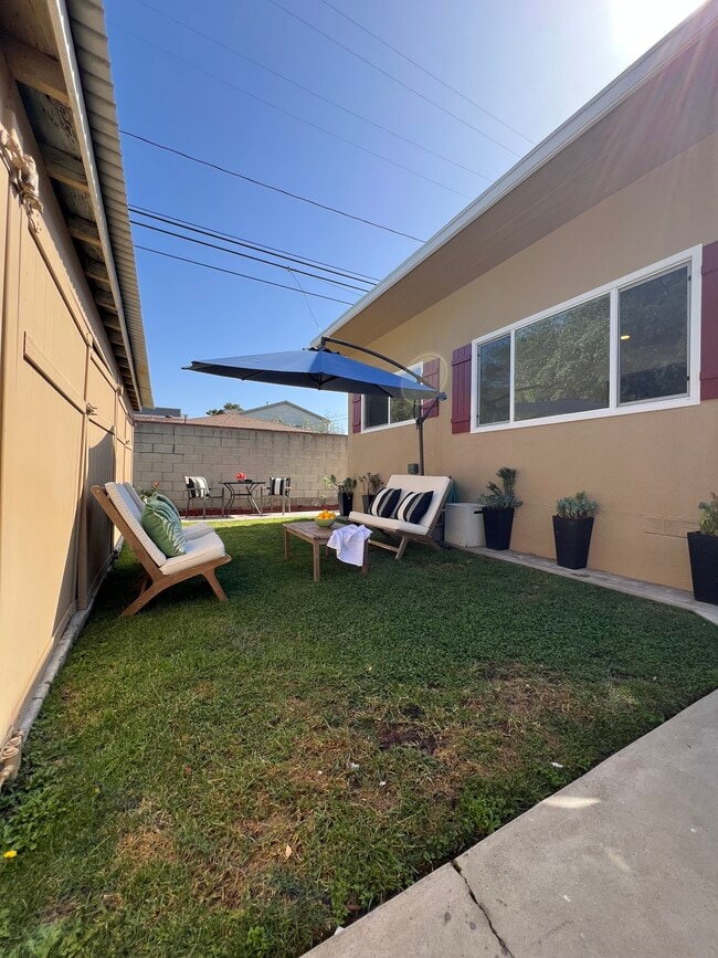 Al Fresco Dining - 4014 Higuera St Unit Rear House