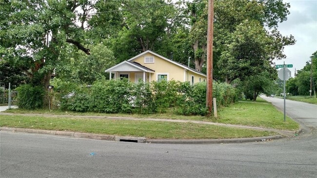 Photo - 5002 Wayne St