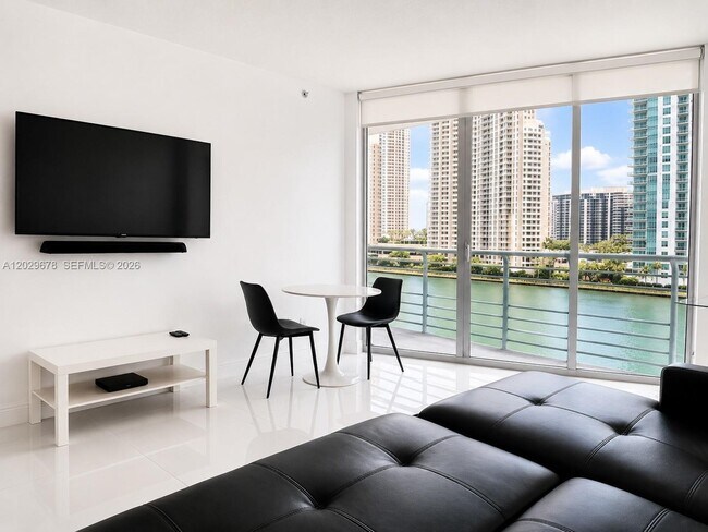 Photo - 325 S Biscayne Blvd Unit 717