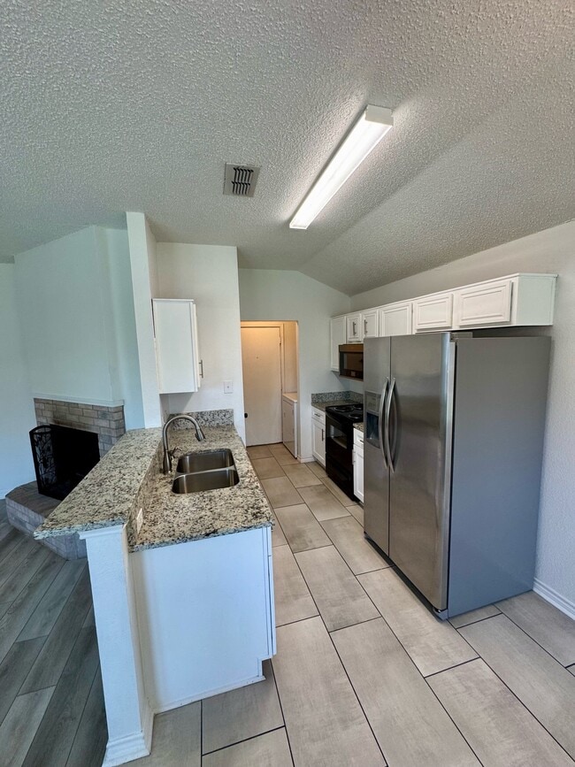 Photo - 2304 Corral Dr