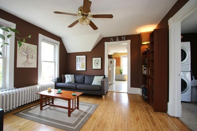 Photo - 3507 E 39th St Unidad 2