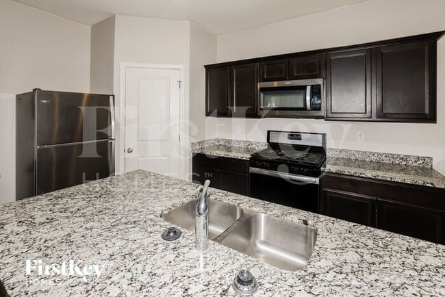 Photo - 20016 W Woodlands Ave