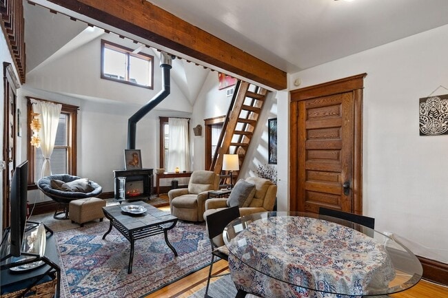 Photo - 2108 24th Ave S