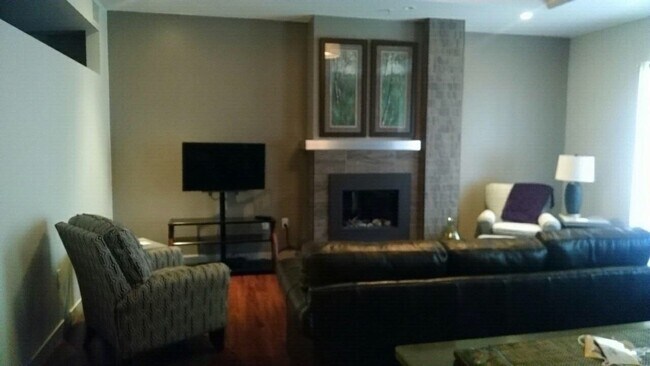 Photo - Stunning, Furnished Wieland Block Condo Downtown Duluth**Available Now!