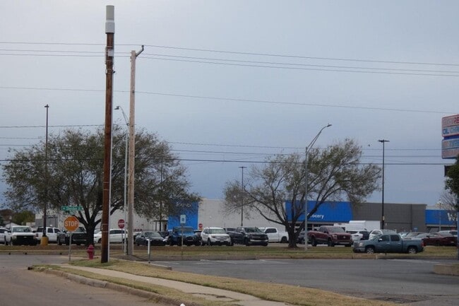 Photo - 2208 NW Walding Ave