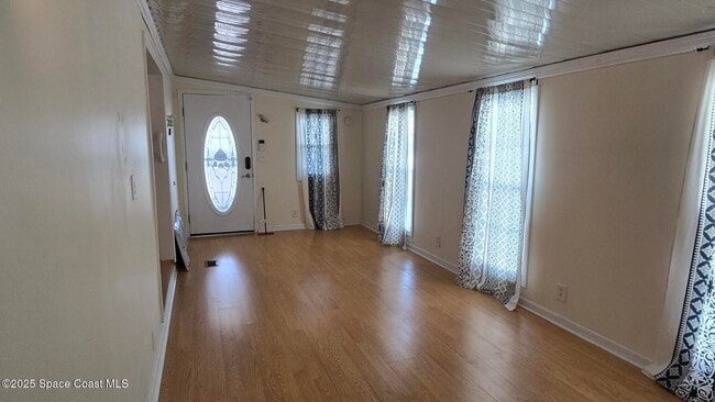 Photo - 135 Blue Lake Pl