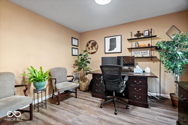 Photo - 11910 Riley Dr