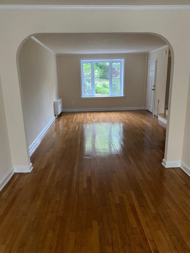 Photo - 290 Millburn Ave