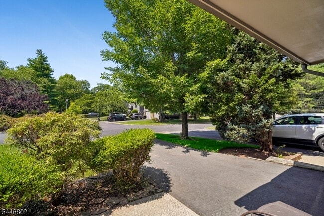 1 Brookline Ct