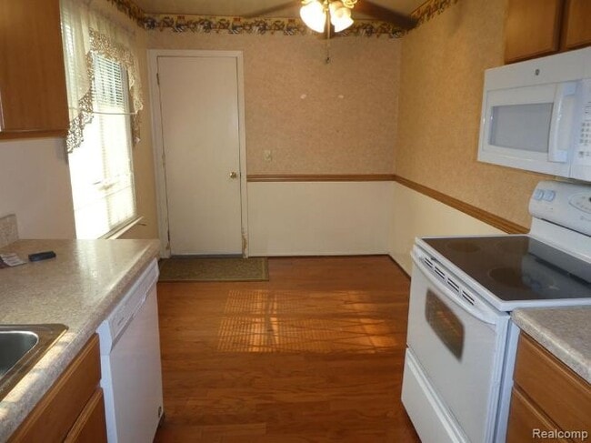 Photo - 3700 Heritage Pkwy