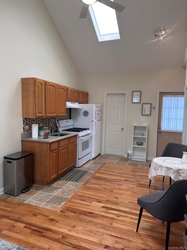 169A Beach 91st St