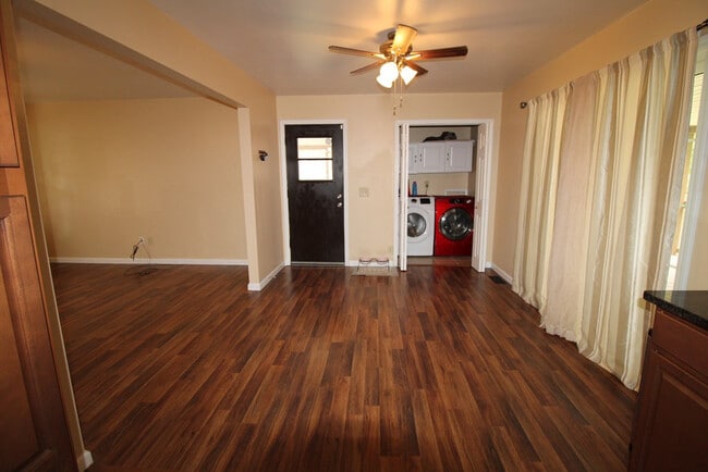 Photo - 2413 Hunt Club Rd