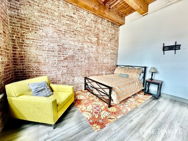 Photo - 308 W 8th St Unit 504