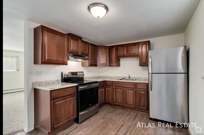 Building Photo - 3730 Owens St Unit C Rental