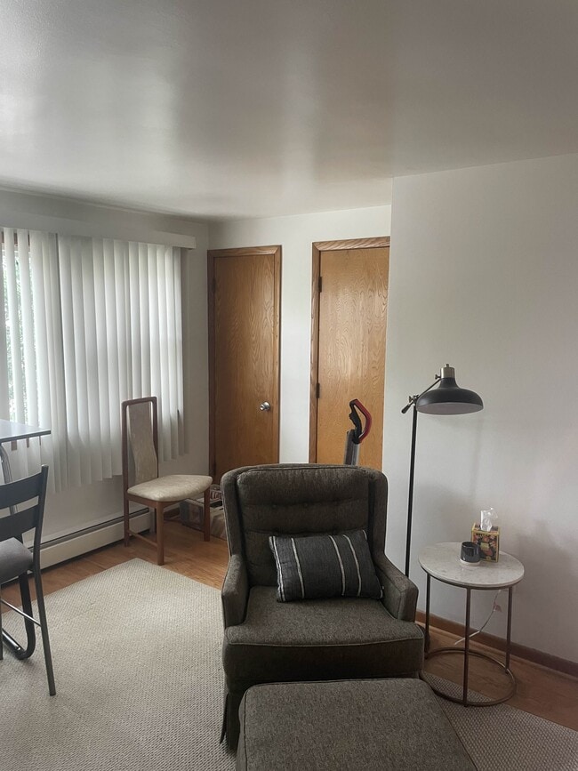 Photo - 5834 N Nagle Ave Unit FL2