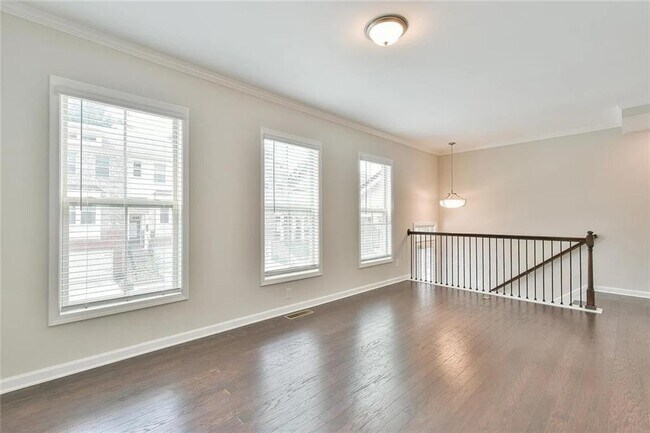 Photo - 380 Provenance Dr