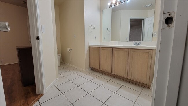 4831 Dark Canyon Ct