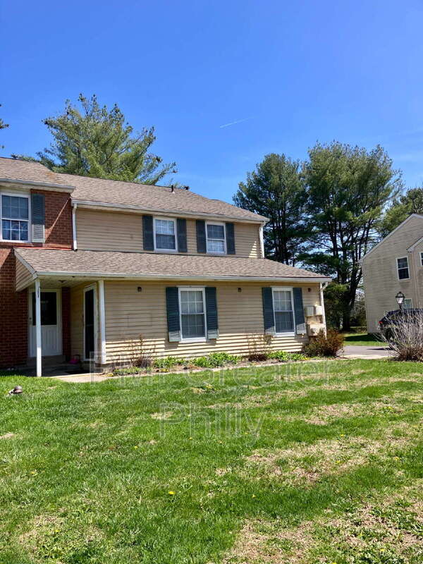 Photo - 1688 Bluebird Dr Unit A