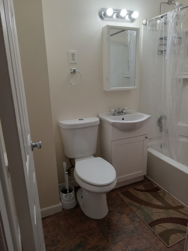 Photo - 202 Hosmer St