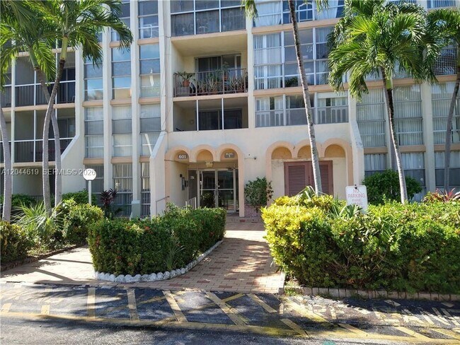 Photo - 601 Three Islands Boulevard Unit 517