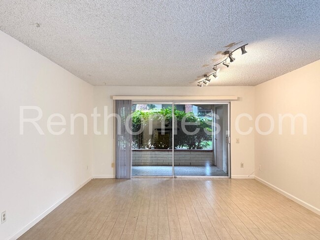 6039-101 Rancho Mission Road