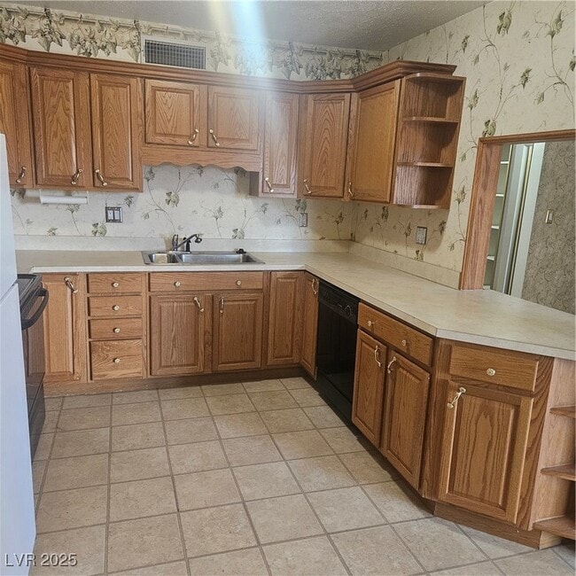 Photo - 350 E Desert Inn Rd Unit C203