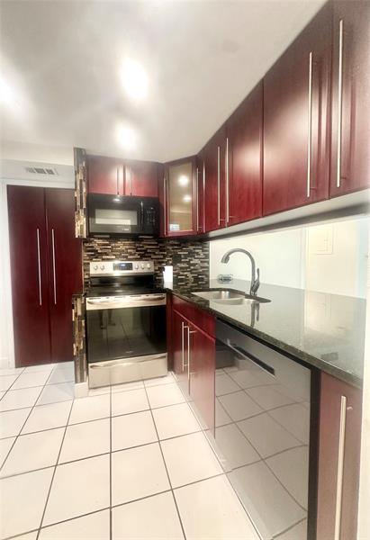 Photo - 717 Gardens Dr Unit 103