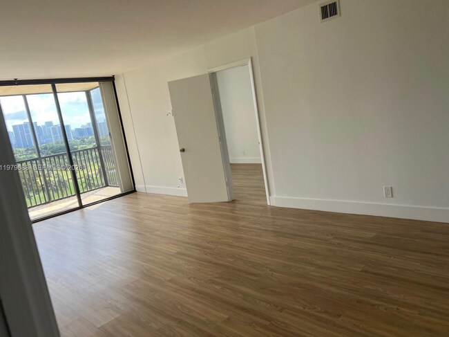 20301 W Country Club Dr Unit 1024