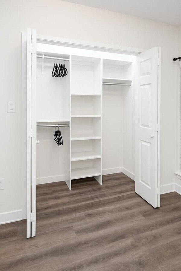 Photo - ALL Bills Included - Studio for Rent – Lew...