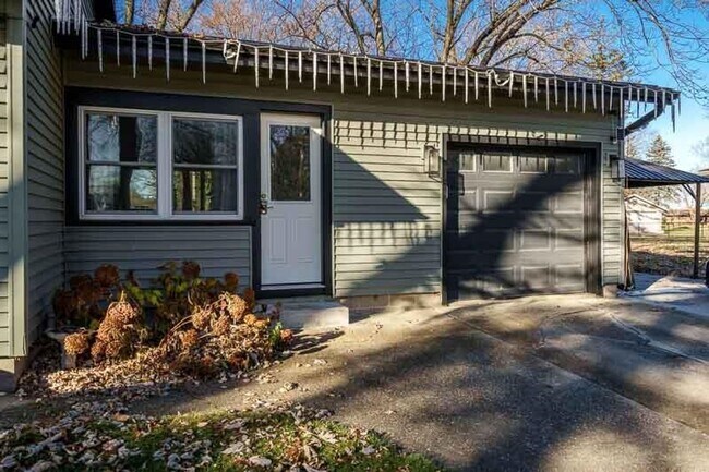 Photo - 3 Bedroom 2 Bathroom Home in Turner School District