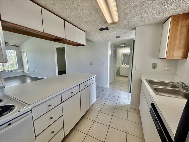 Photo - 6292 La Costa Dr Unit K