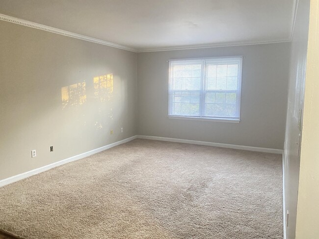 Photo - 7602 Hunt Club Rd