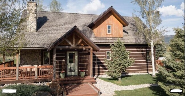 Photo - 111 Creekside Meadows Ave