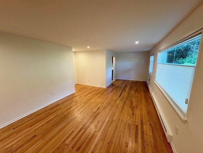 Photo - OTTERTRACK DUPLEX Unit 2606