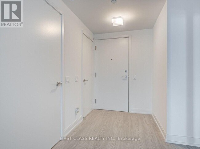 Photo - 181 Dundas St E Unit 1002