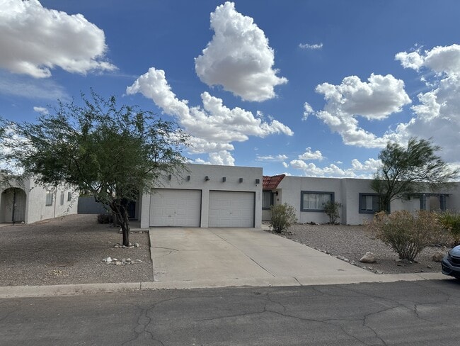 Photo - 10585 W Arica Rd