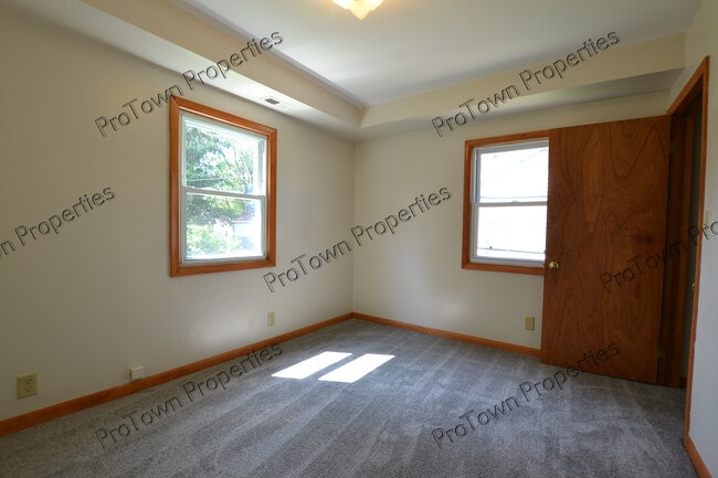 Photo - 211 Anderson Ave