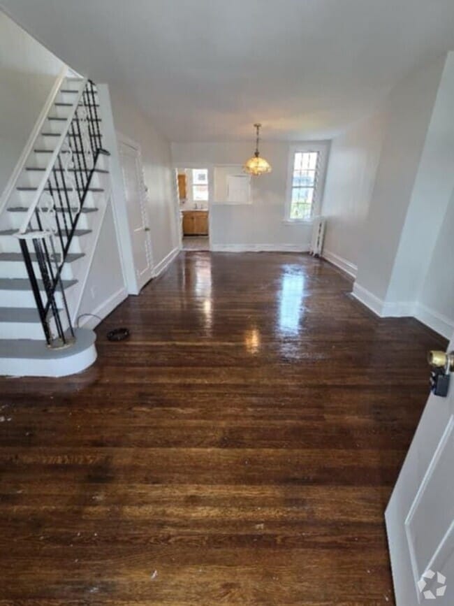 Building Photo - 313 E Cornwall St Rental