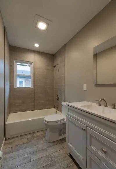 Remodeled bathroom - 318 Kennedy Dr Unit 2 Floor