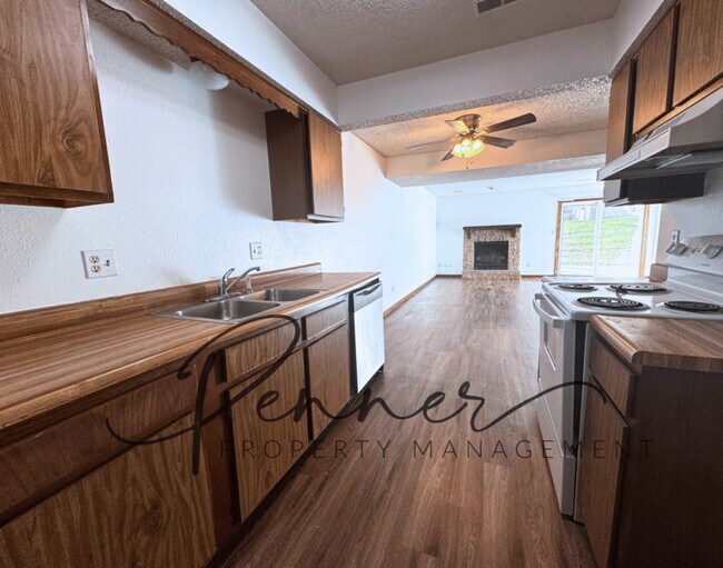 Photo - 18905 Lexington Rd