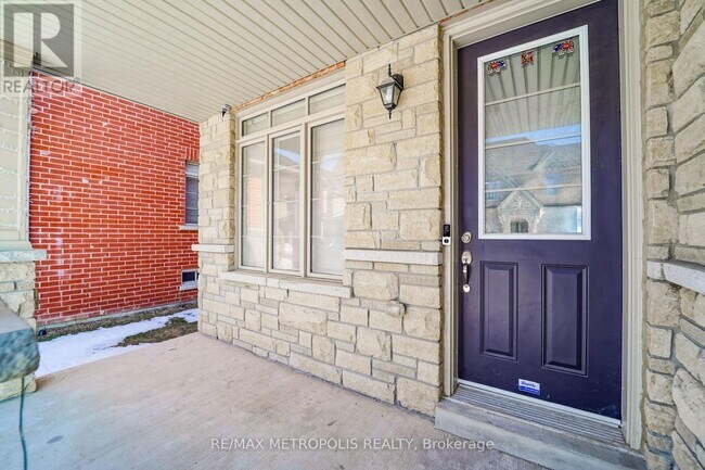 Photo - 17 Hickling Ln