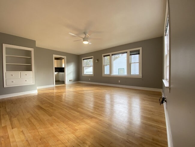 Photo - 1536 7th Ave NE