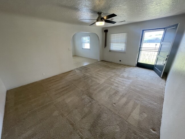 Photo - 14157 Euclid Ave