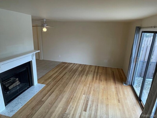 Photo - 8487 Pepper Ridge Dr